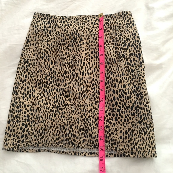 Brandy Melville leopard print mini Pheobe skirt - Picture 7 of 10